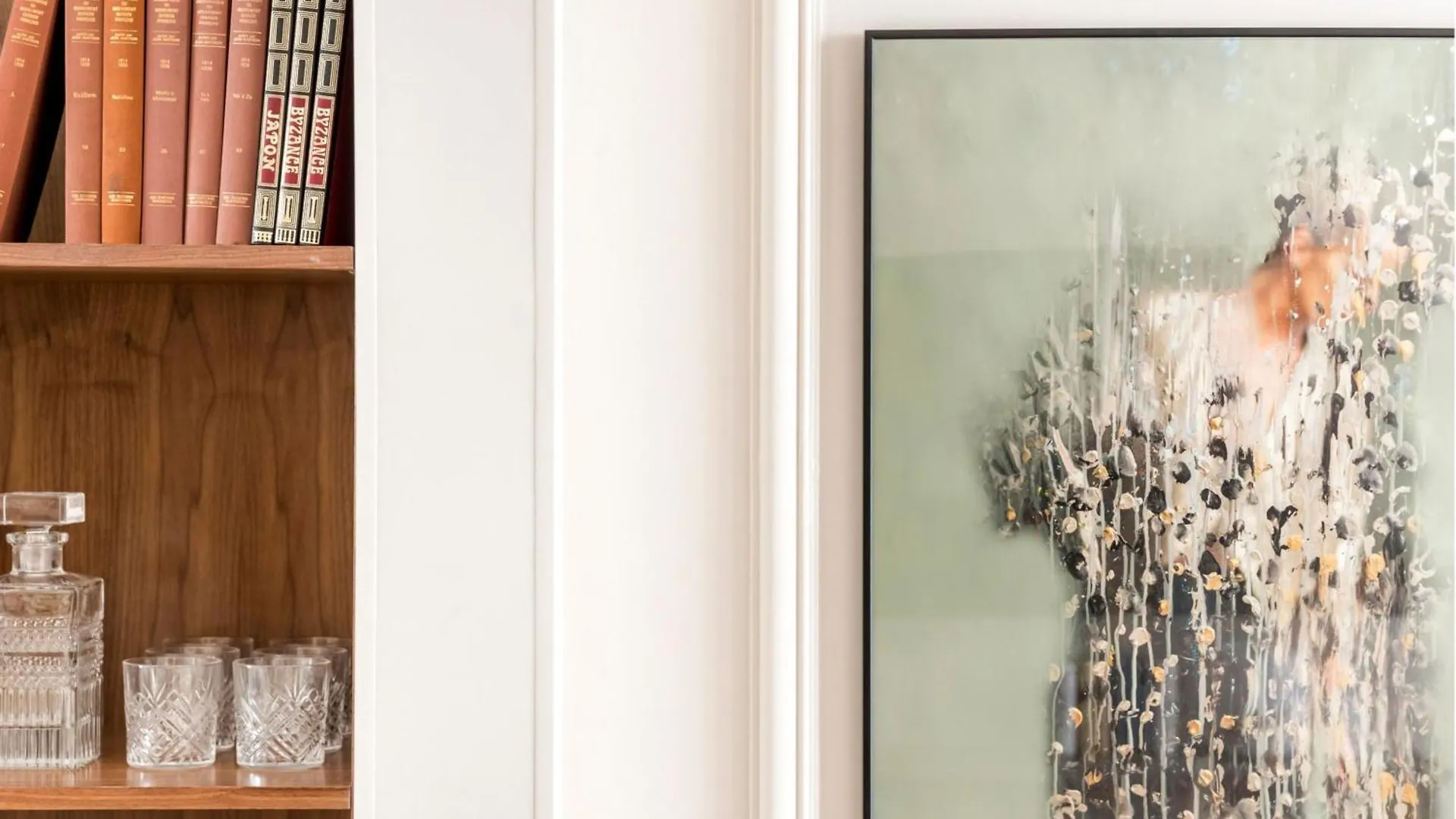 Apartment Merveil - Signature Suite-Champs Elysees- Marignan Paris
