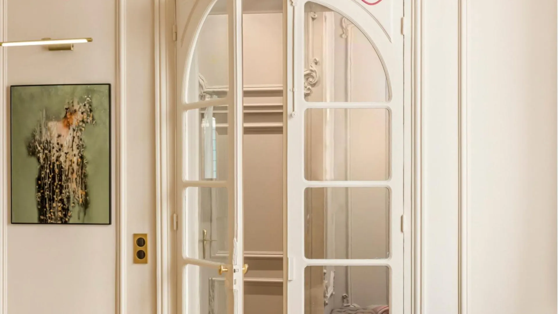 Merveil - Signature Suite-Champs Elysees- Marignan Paris 0*,