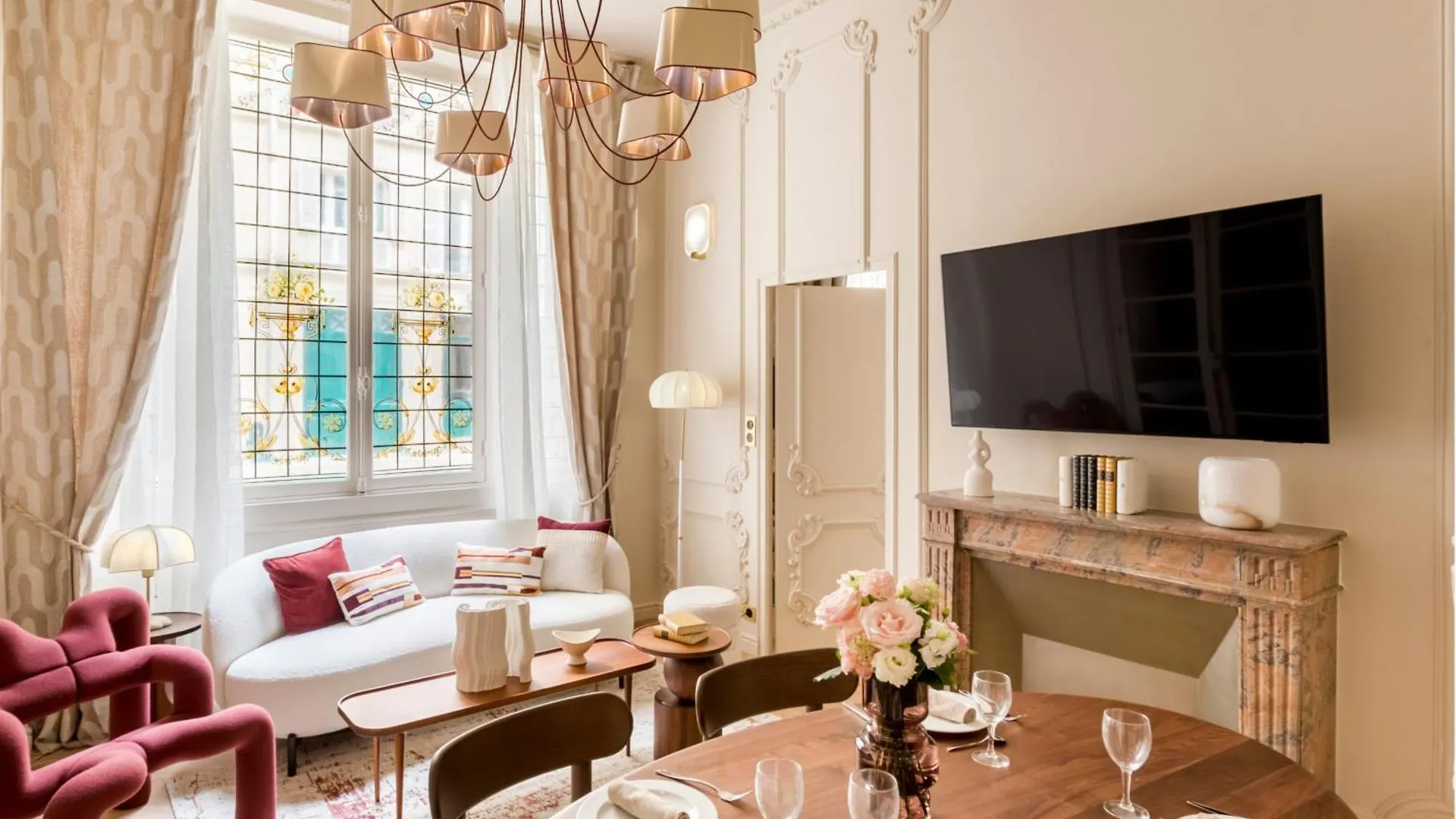 Apartment Merveil - Signature Suite-Champs Elysees- Marignan Paris