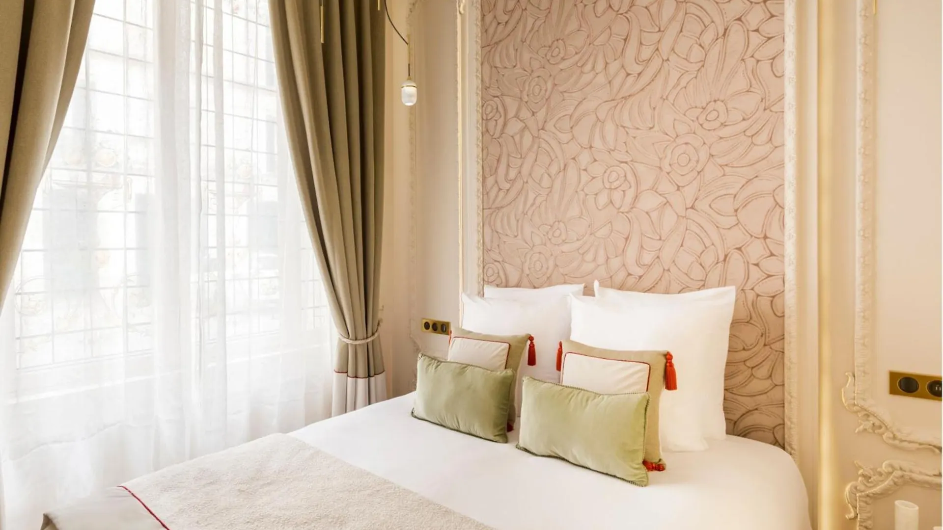Merveil - Signature Suite-Champs Elysees- Marignan باريس